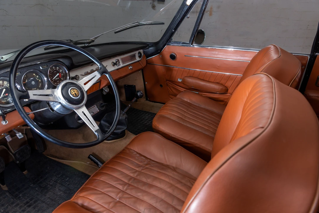1965 Alfa Romeo 2600 - Image 15 of 31