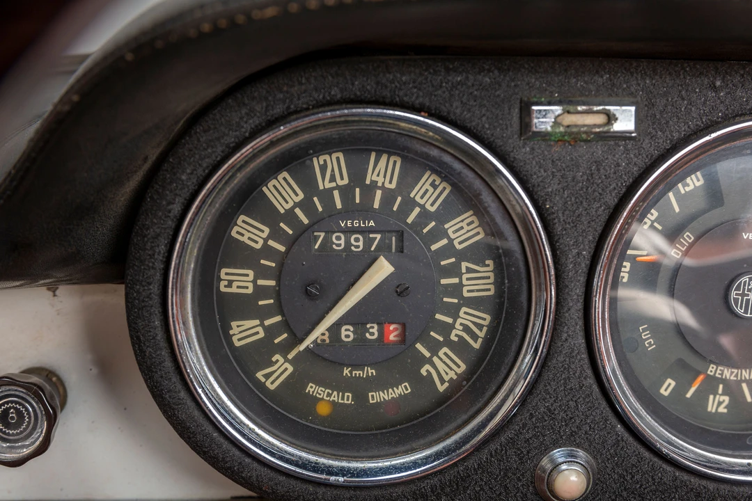 1965 Alfa Romeo 2600 - Image 19 of 31