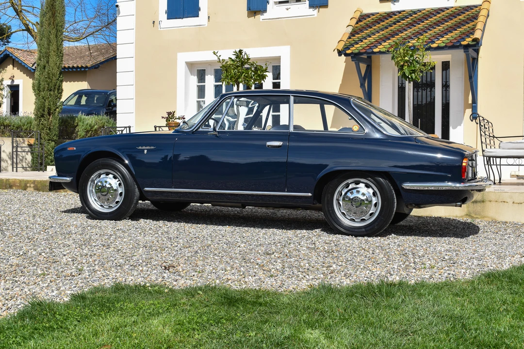 1965 Alfa Romeo 2600 - Image 3 of 16