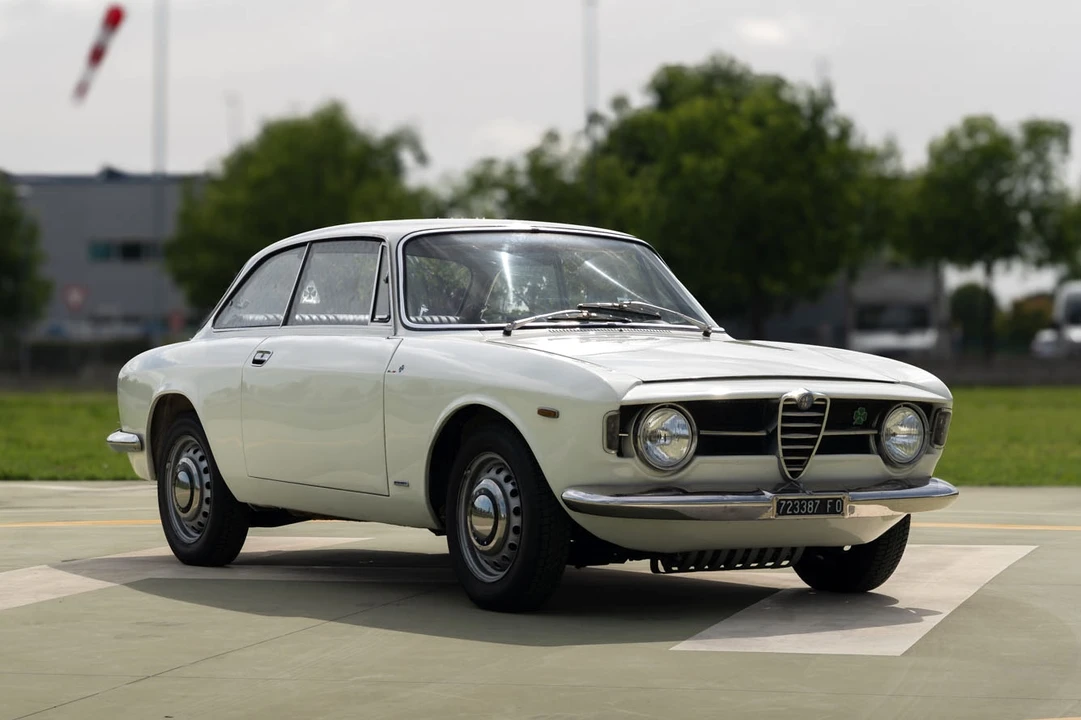 1965 Alfa Romeo 2600 - Image 8 of 16