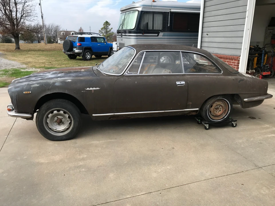 1965 Alfa Romeo 2600 - Image 8 of 31