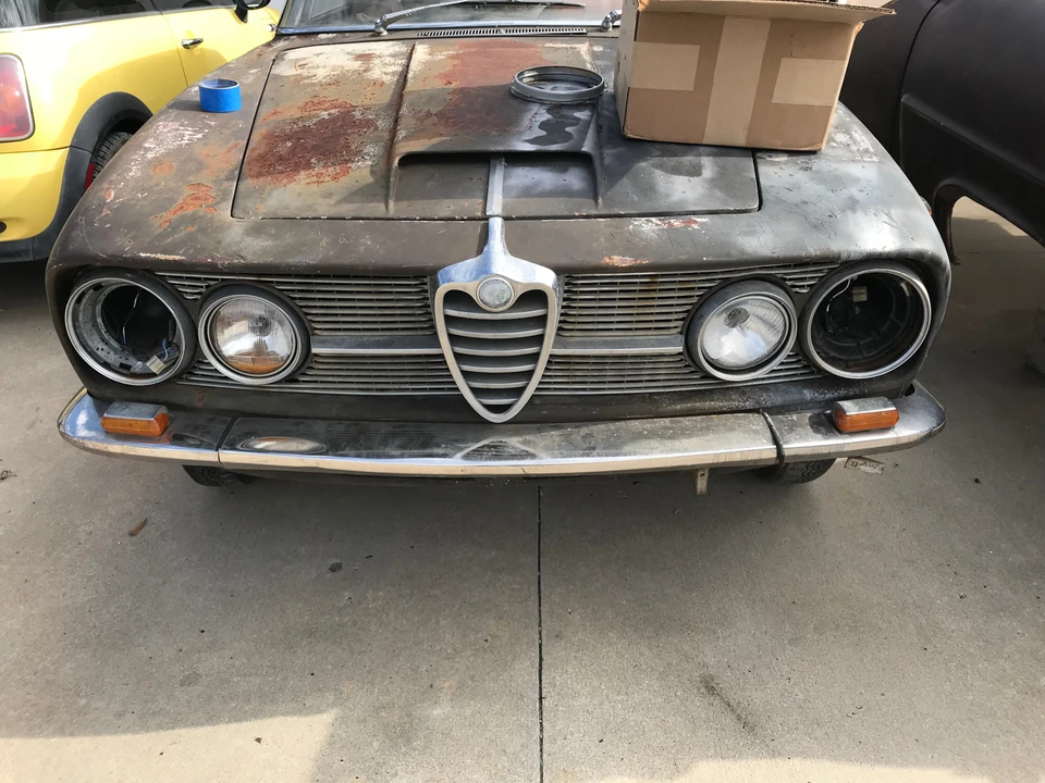 1965 Alfa Romeo 2600 - Image 10 of 31