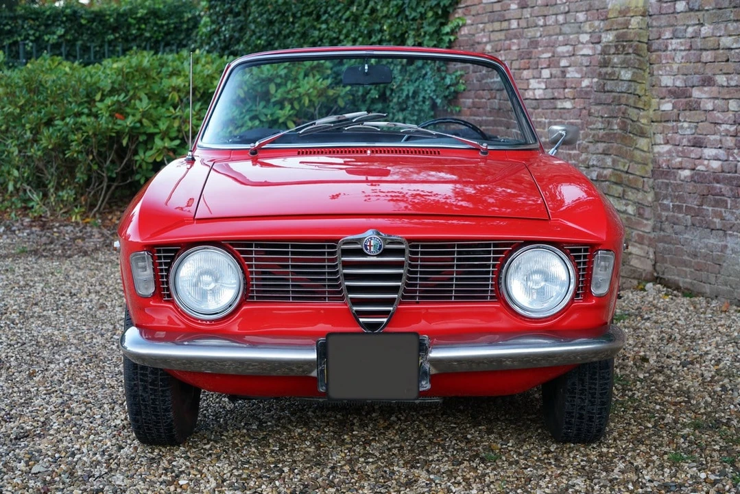 1965 Alfa Romeo Giulia GTC - Image 3 of 30