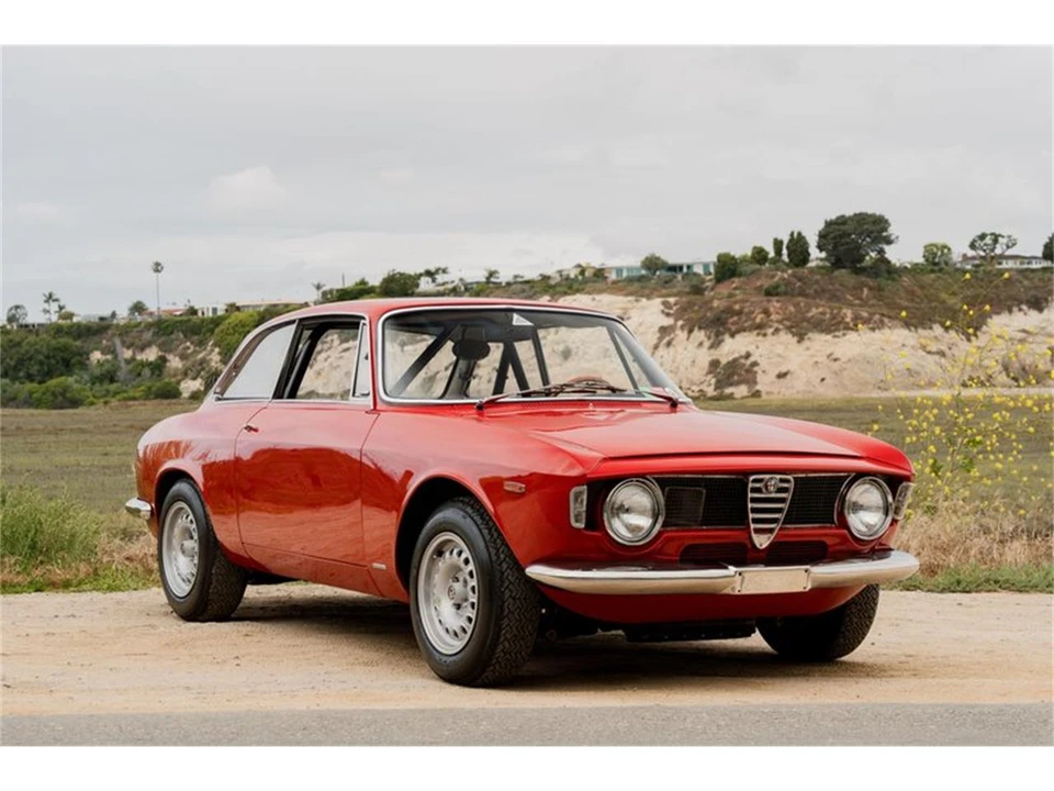 1965 Alfa Romeo Giulia Sprint GT - Image 2 of 31