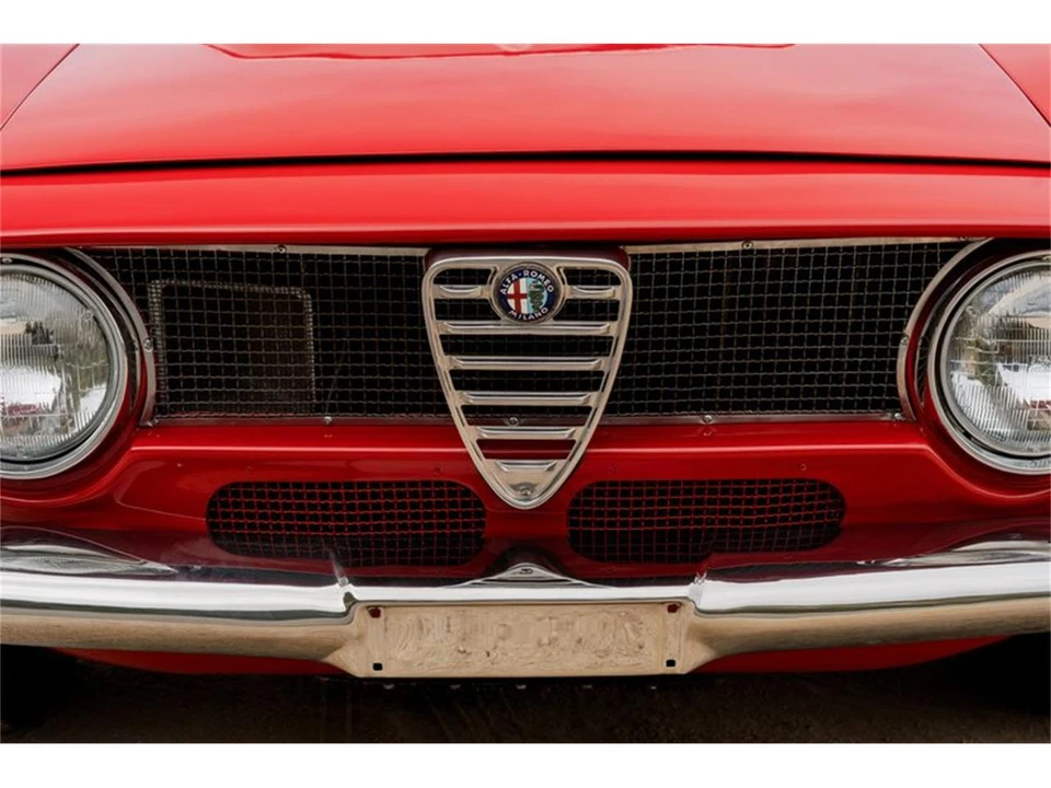 1965 Alfa Romeo Giulia Sprint GT - Image 8 of 31