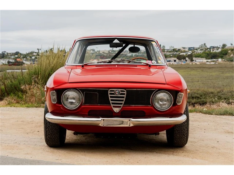 1965 Alfa Romeo Giulia Sprint GT - Image 4 of 31