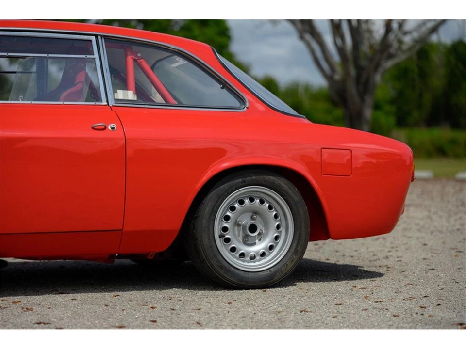 1965 Alfa Romeo Giulia Sprint GT - Image 21 of 31