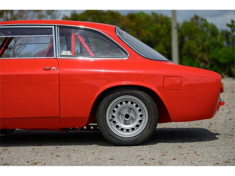 1965 Alfa Romeo Giulia Sprint GT - Image 22 of 31