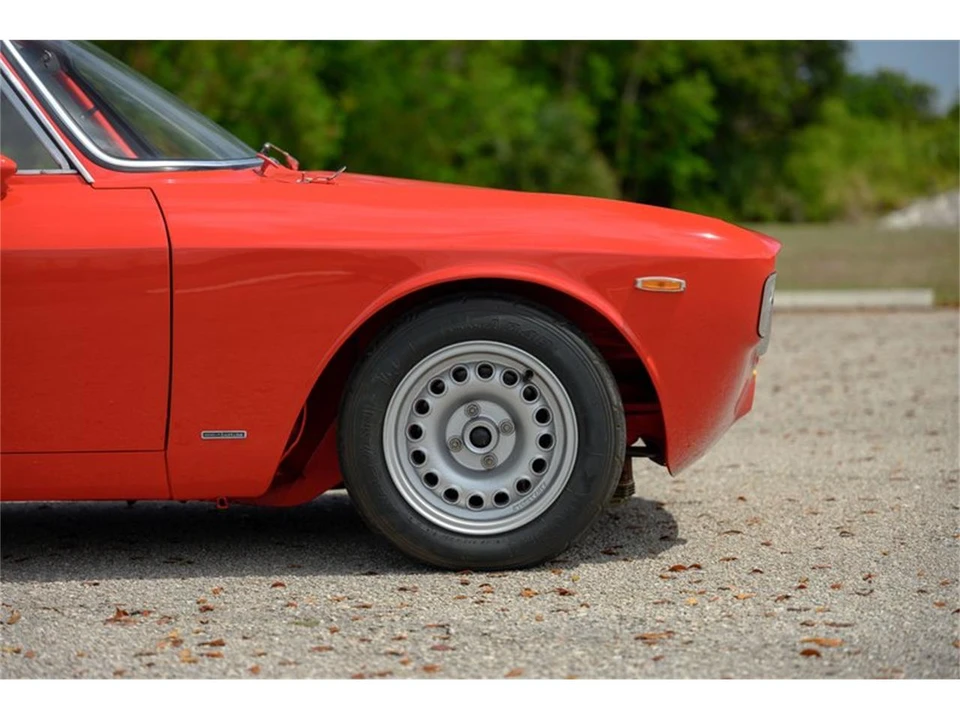 1965 Alfa Romeo Giulia Sprint GT - Image 12 of 31