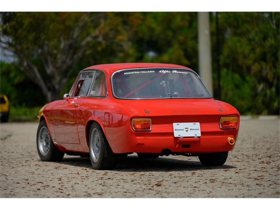 1965 Alfa Romeo Giulia Sprint GT - Image 29 of 31