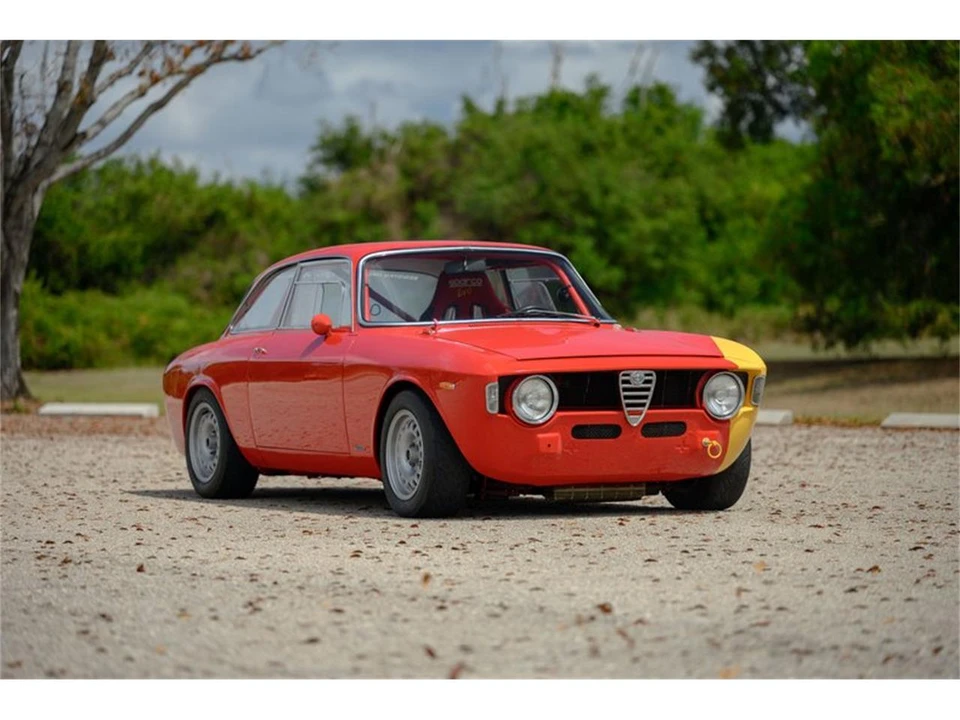 1965 Alfa Romeo Giulia Sprint GT - Image 2 of 31