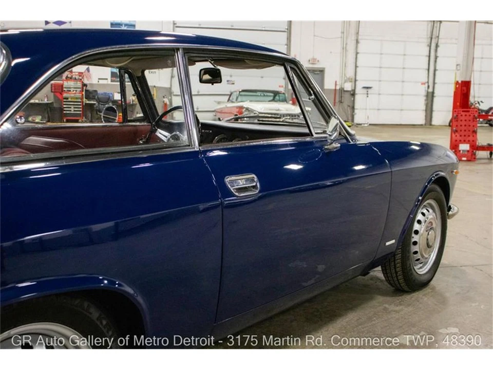 1965 Alfa Romeo Giulia Sprint GT - Image 21 of 31