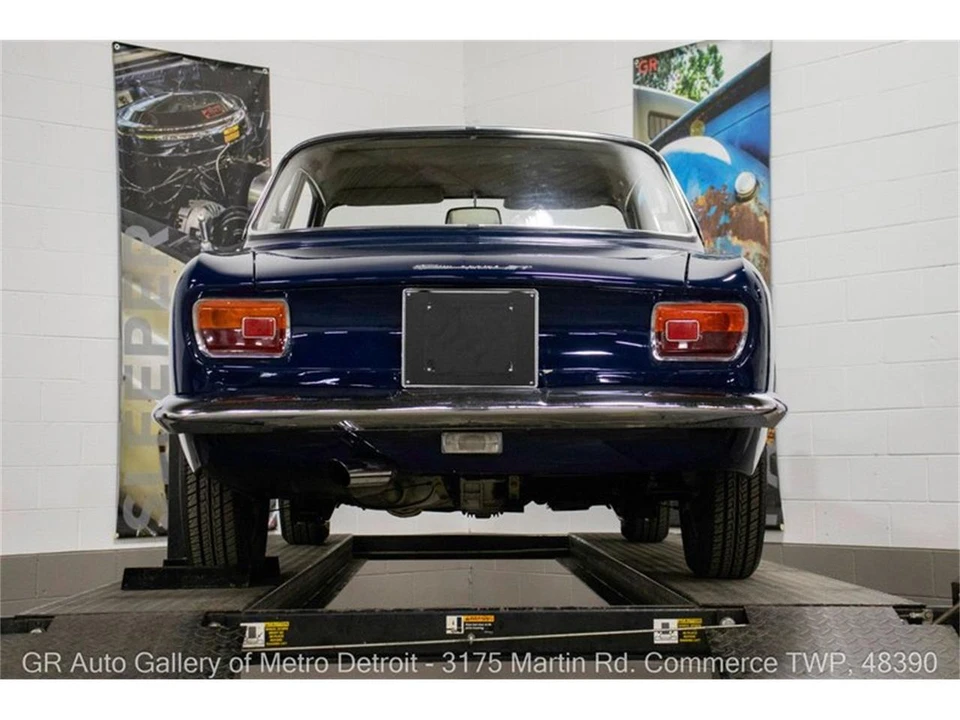 1965 Alfa Romeo Giulia Sprint GT - Image 18 of 31