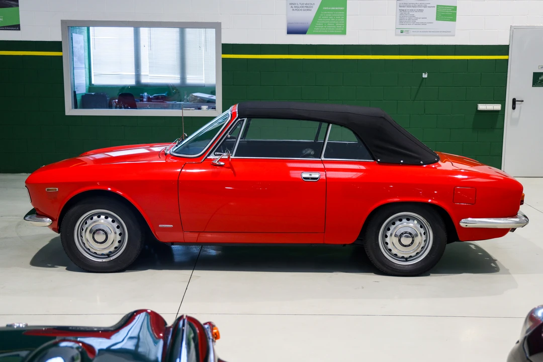 1965 Alfa Romeo Giulia GTC - Image 11 of 31
