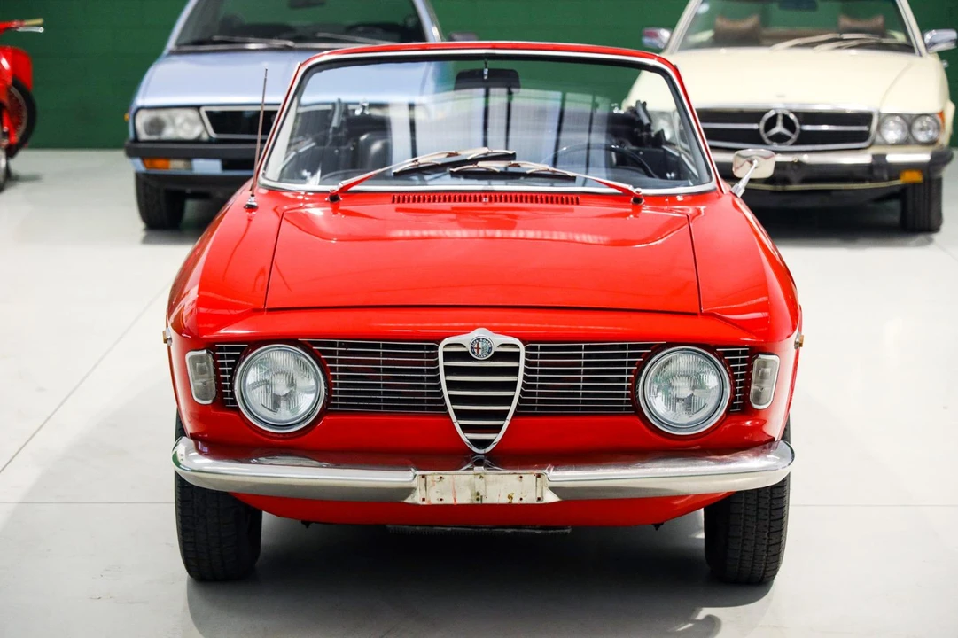 1965 Alfa Romeo Giulia GTC - Image 16 of 31