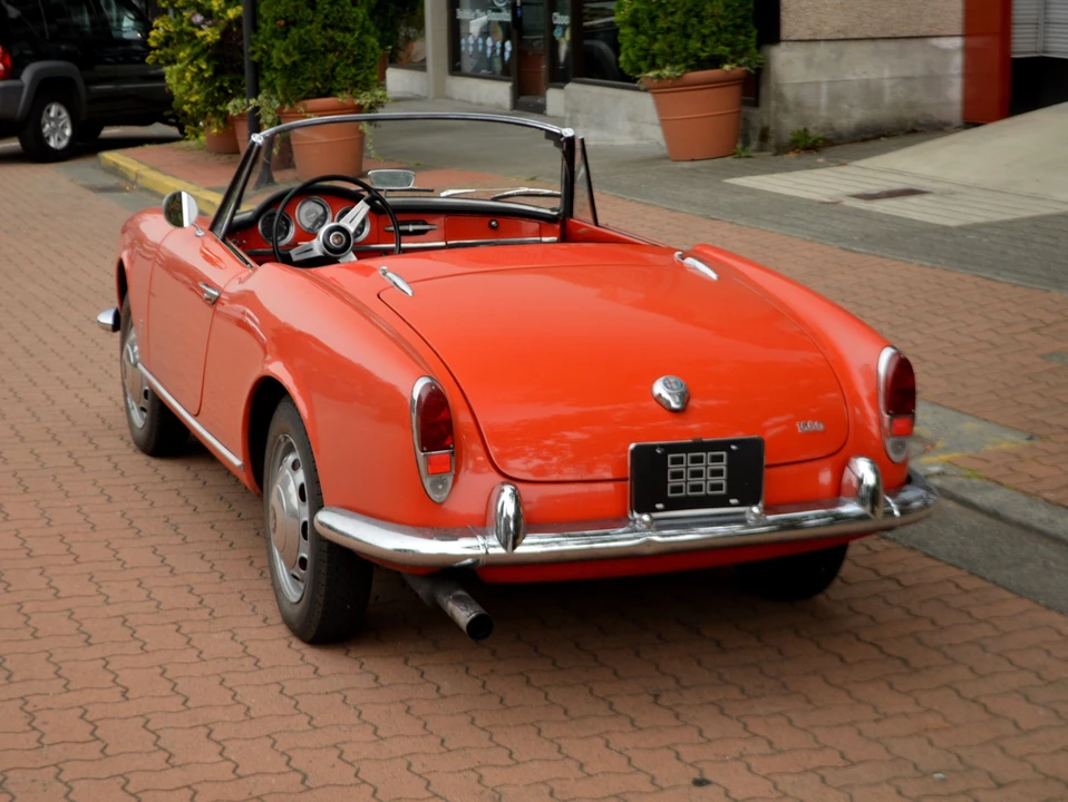 1965 Alfa Romeo Giulietta - Image 8 of 31