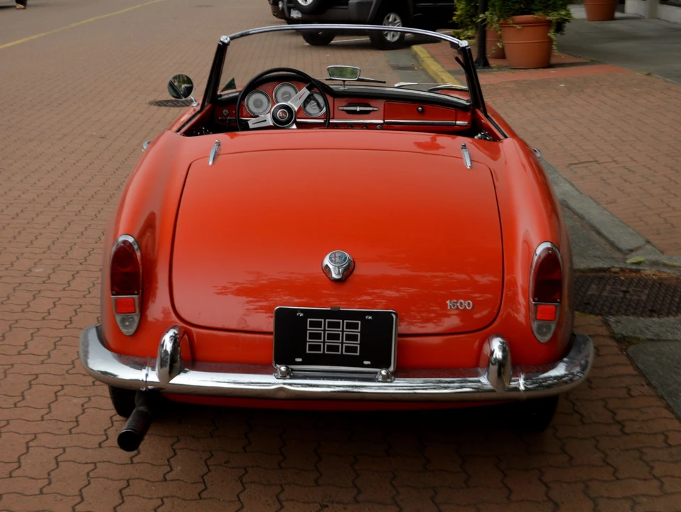 1965 Alfa Romeo Giulietta - Image 9 of 31