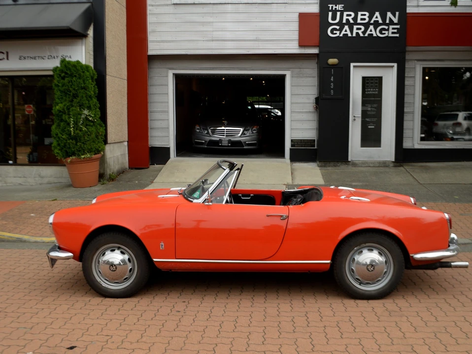 1965 Alfa Romeo Giulietta - Image 19 of 31