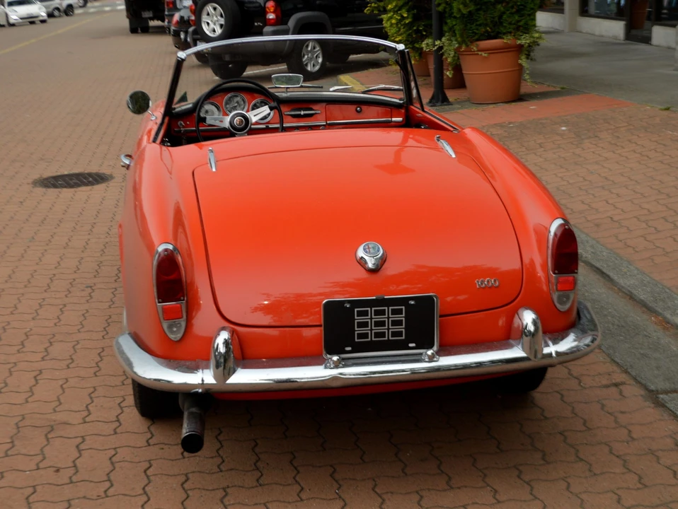 1965 Alfa Romeo Giulietta - Image 24 of 31