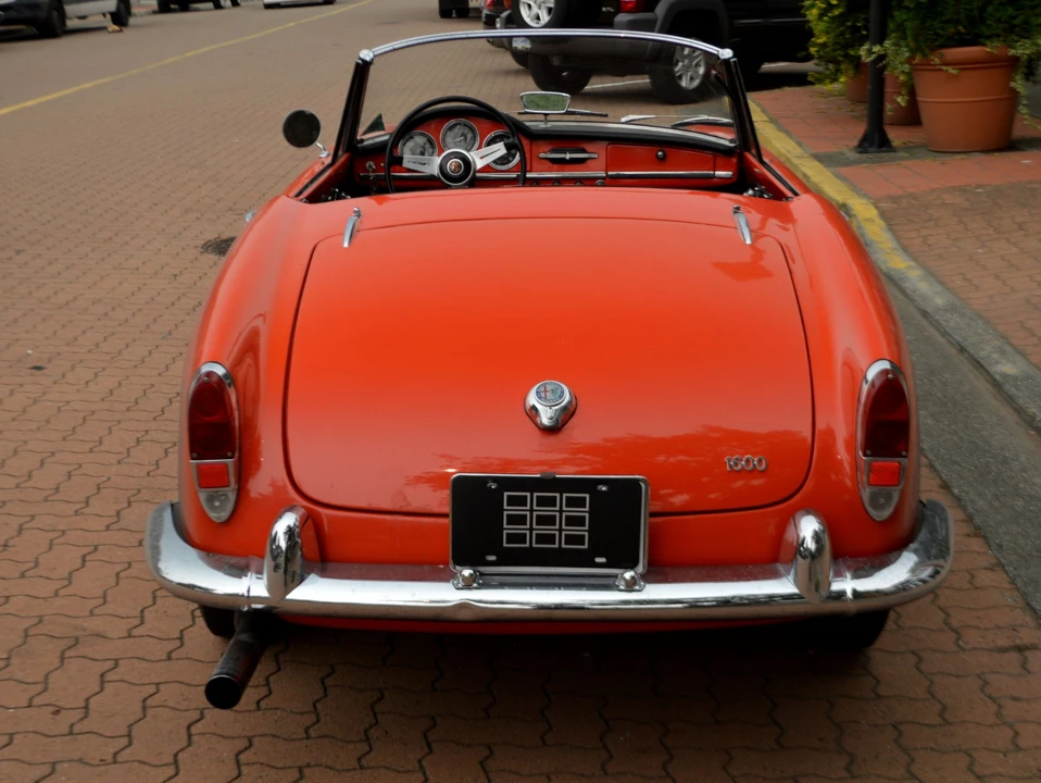 1965 Alfa Romeo Giulietta - Image 25 of 31