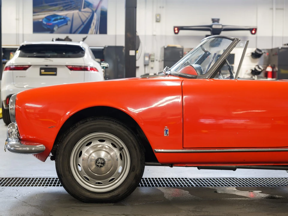 1965 Alfa Romeo Series 1 - Image 25 of 31