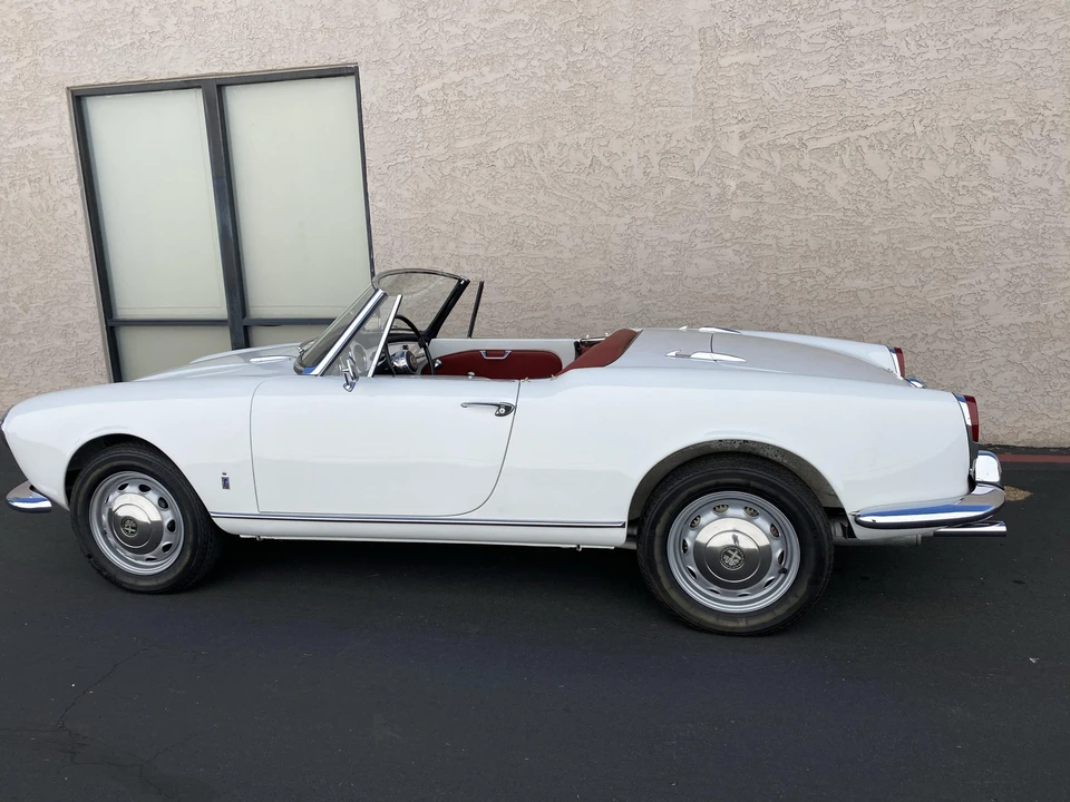1965 Alfa Romeo Giulietta - Image 12 of 31