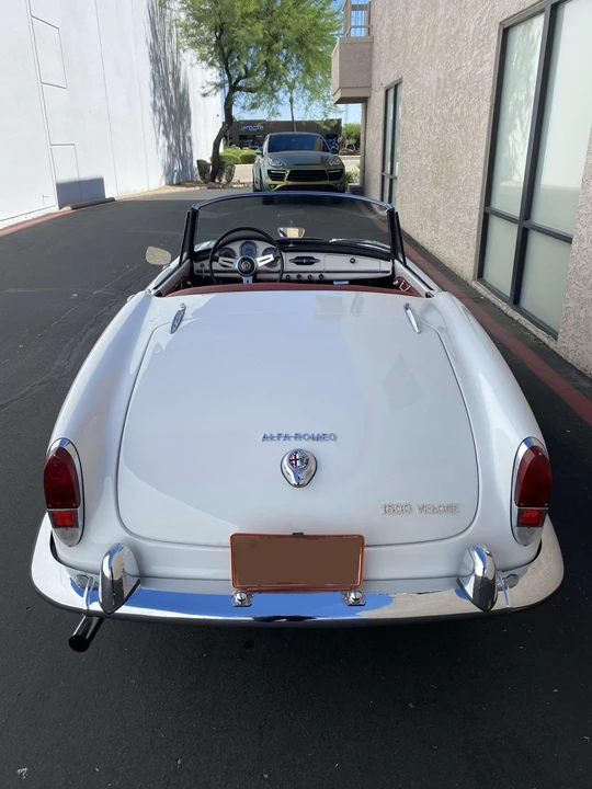 1965 Alfa Romeo Giulietta - Image 11 of 31