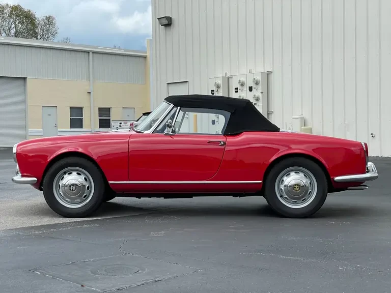 1965 Alfa Romeo Giulietta - Image 13 of 31