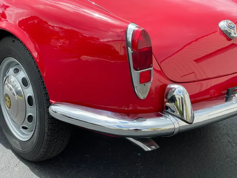1965 Alfa Romeo Giulietta - Image 18 of 31
