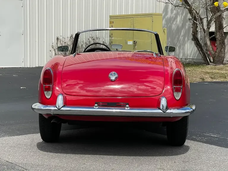 1965 Alfa Romeo Giulietta - Image 8 of 31