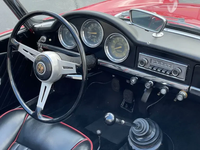 1965 Alfa Romeo Giulietta - Image 29 of 31