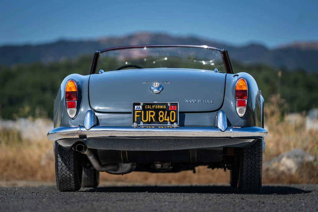 1965 Alfa Romeo Giulietta - Image 15 of 31