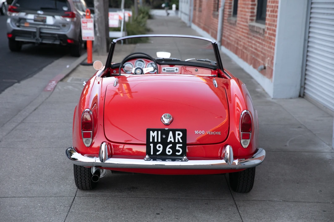 1965 Alfa Romeo Giulietta - Image 22 of 31