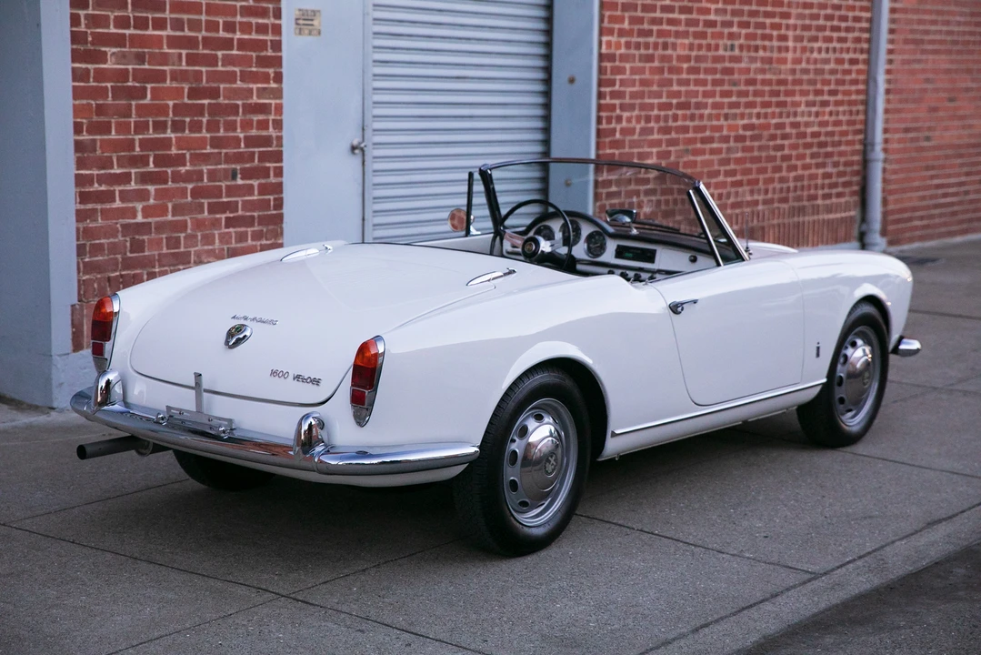 1965 Alfa Romeo Giulietta - Image 9 of 31