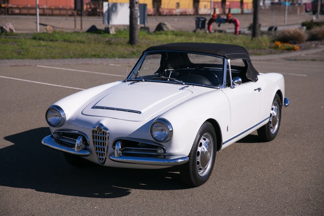 1965 Alfa Romeo Giulietta - Image 15 of 31
