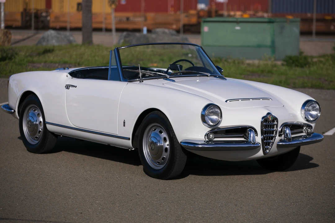 1965 Alfa Romeo Giulietta - Image 14 of 31
