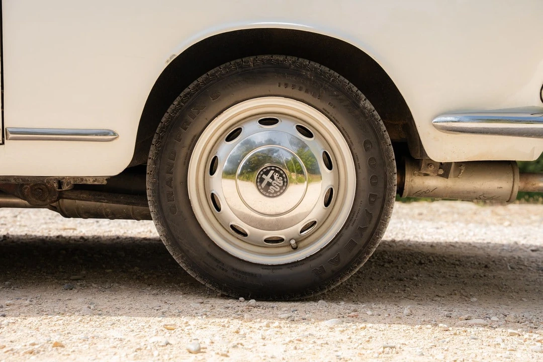 1965 Alfa Romeo Giulia - Image 10 of 31