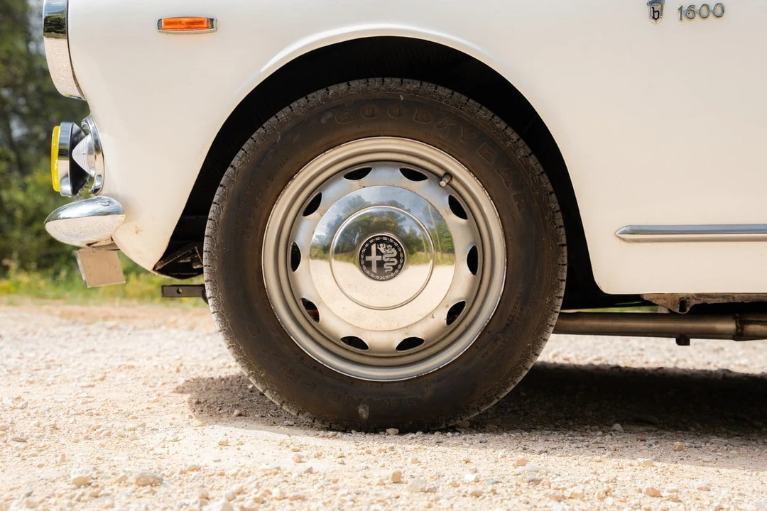 1965 Alfa Romeo Giulia - Image 11 of 31