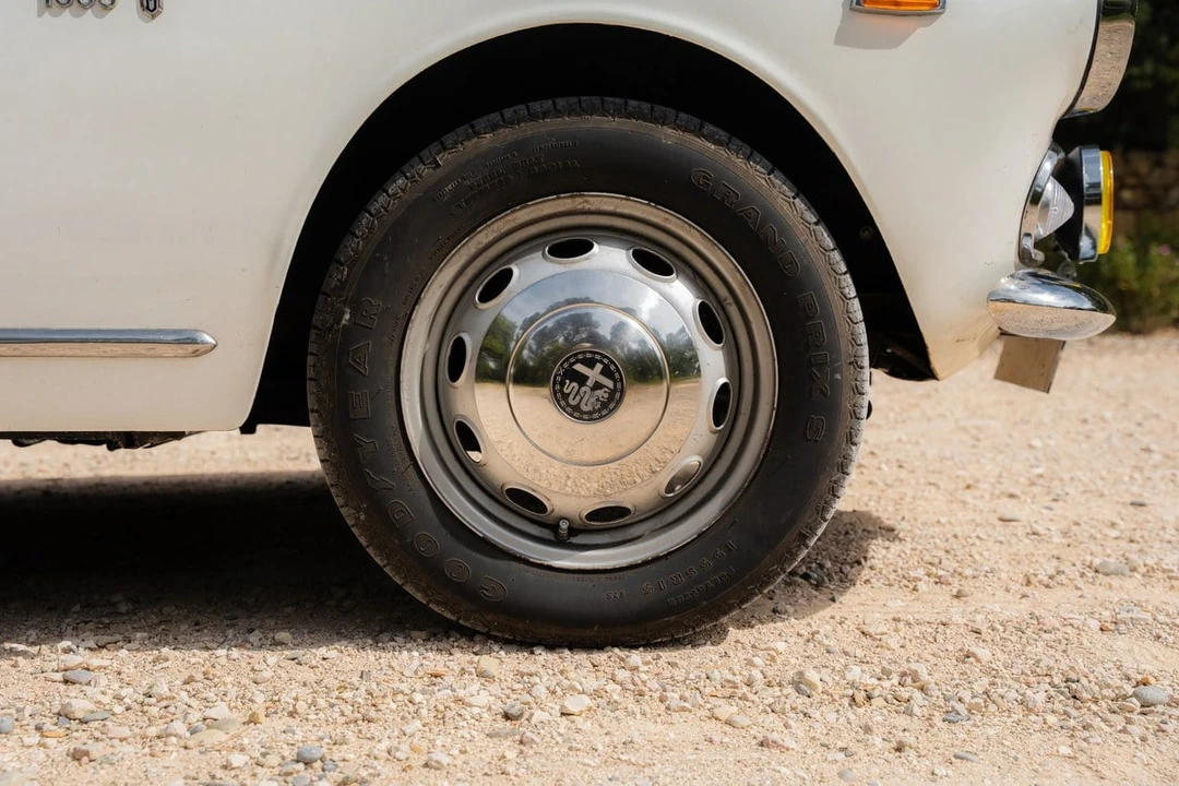 1965 Alfa Romeo Giulia - Image 12 of 31