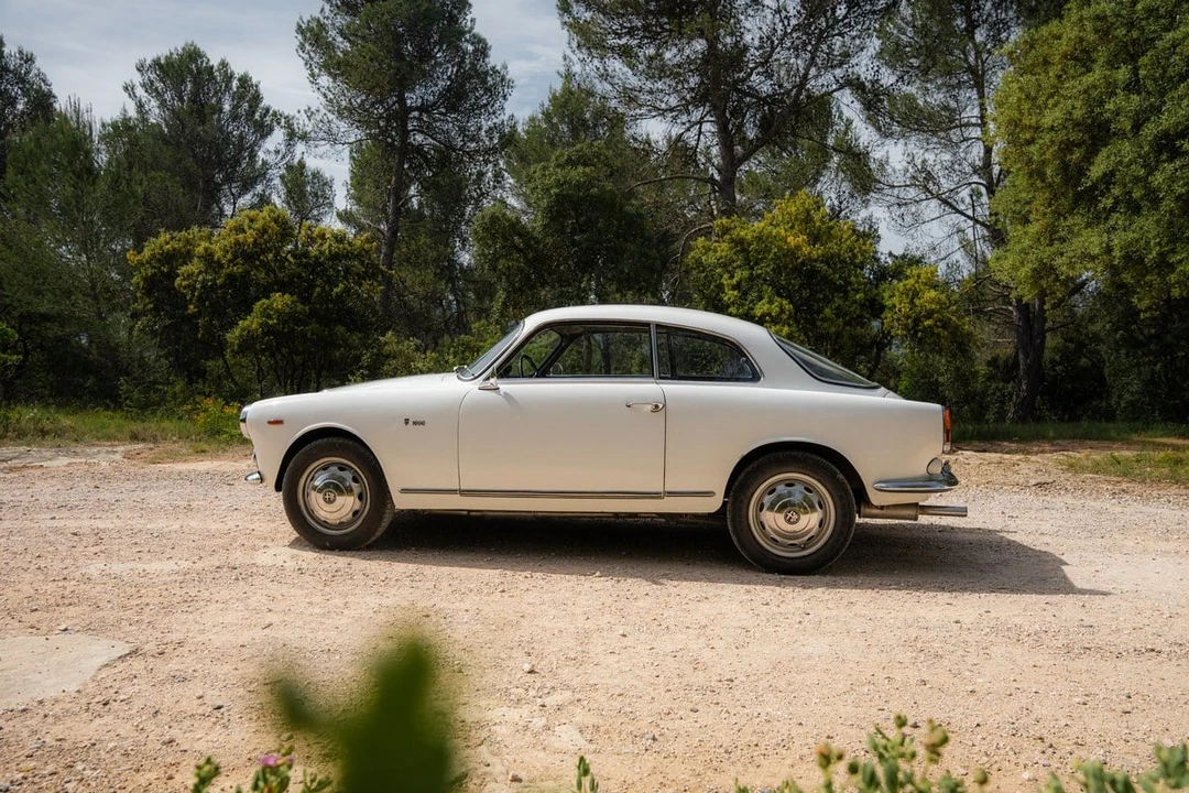 1965 Alfa Romeo Giulia - Image 9 of 31