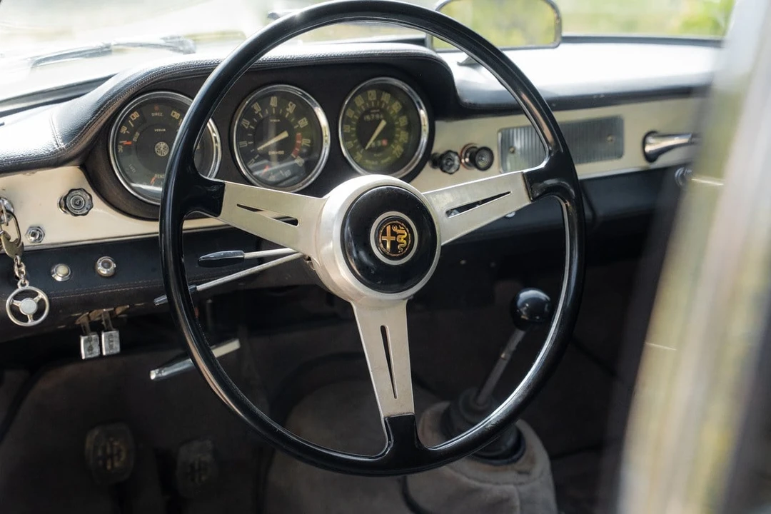 1965 Alfa Romeo Giulia - Image 27 of 31