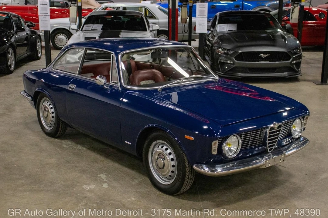 1965 Alfa Romeo Giulia Sprint GT - Image 9 of 21