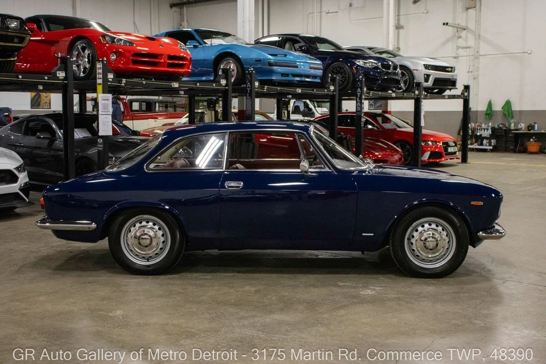 1965 Alfa Romeo Giulia Sprint GT - Image 8 of 21