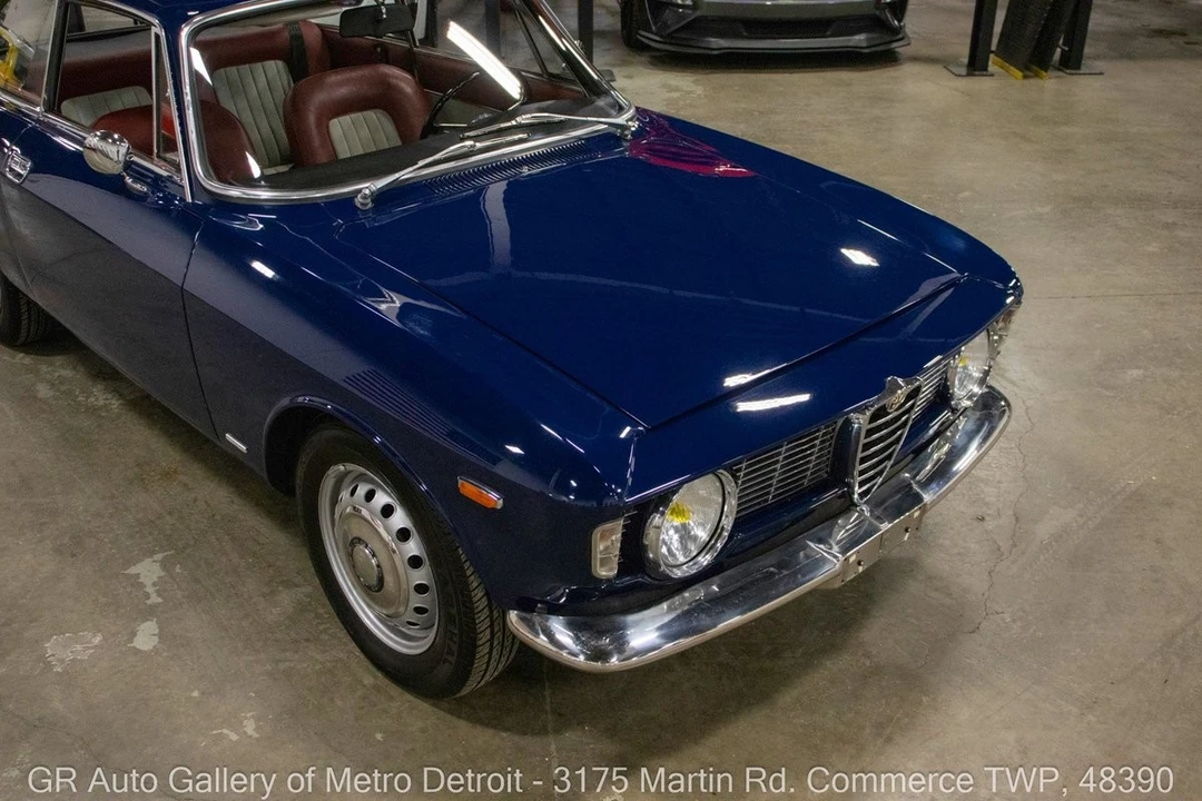 1965 Alfa Romeo Giulia Sprint GT - Image 13 of 21