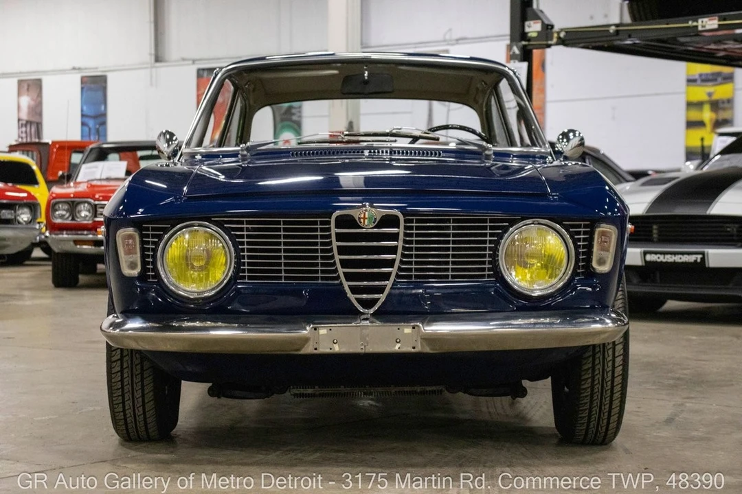 1965 Alfa Romeo Giulia Sprint GT - Image 12 of 21