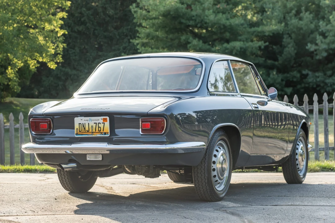 1965 Alfa Romeo Giulia Sprint GT - Image 11 of 31