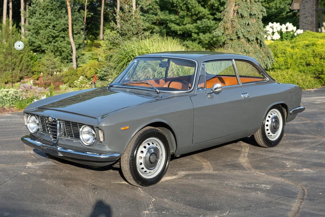 1965 Alfa Romeo Giulia Sprint GT - Image 2 of 31