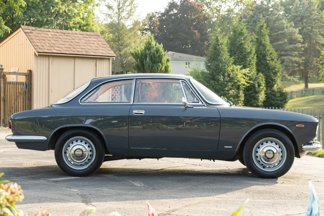 1965 Alfa Romeo Giulia Sprint GT - Image 10 of 31