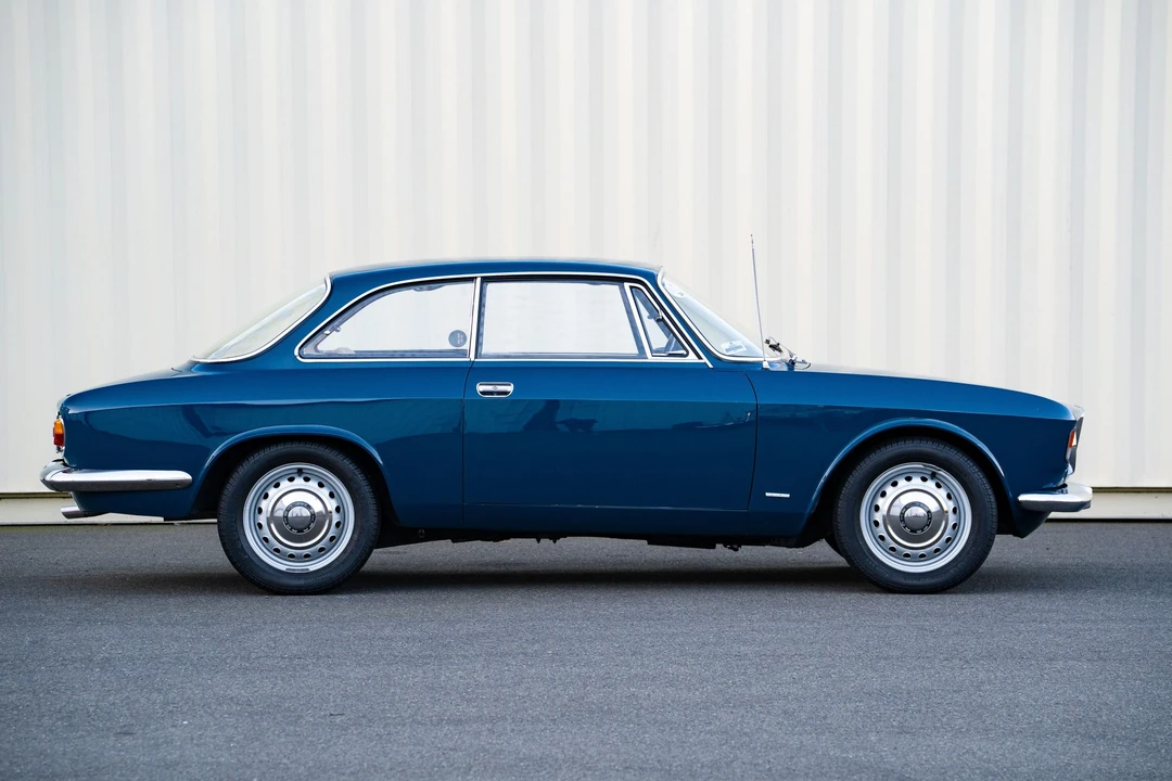 1965 Alfa Romeo Giulia Sprint GT - Image 9 of 31
