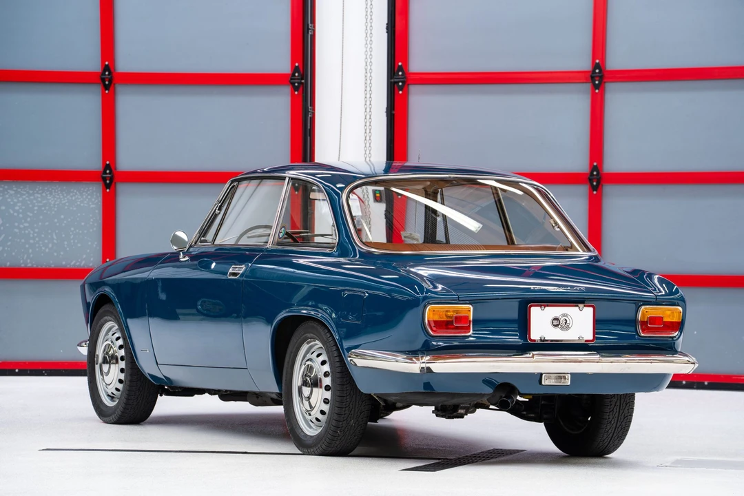 1965 Alfa Romeo Giulia Sprint GT - Image 14 of 31